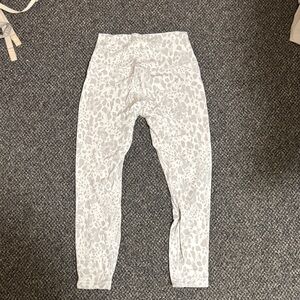 Lululemon snow leopard align leggings 25”